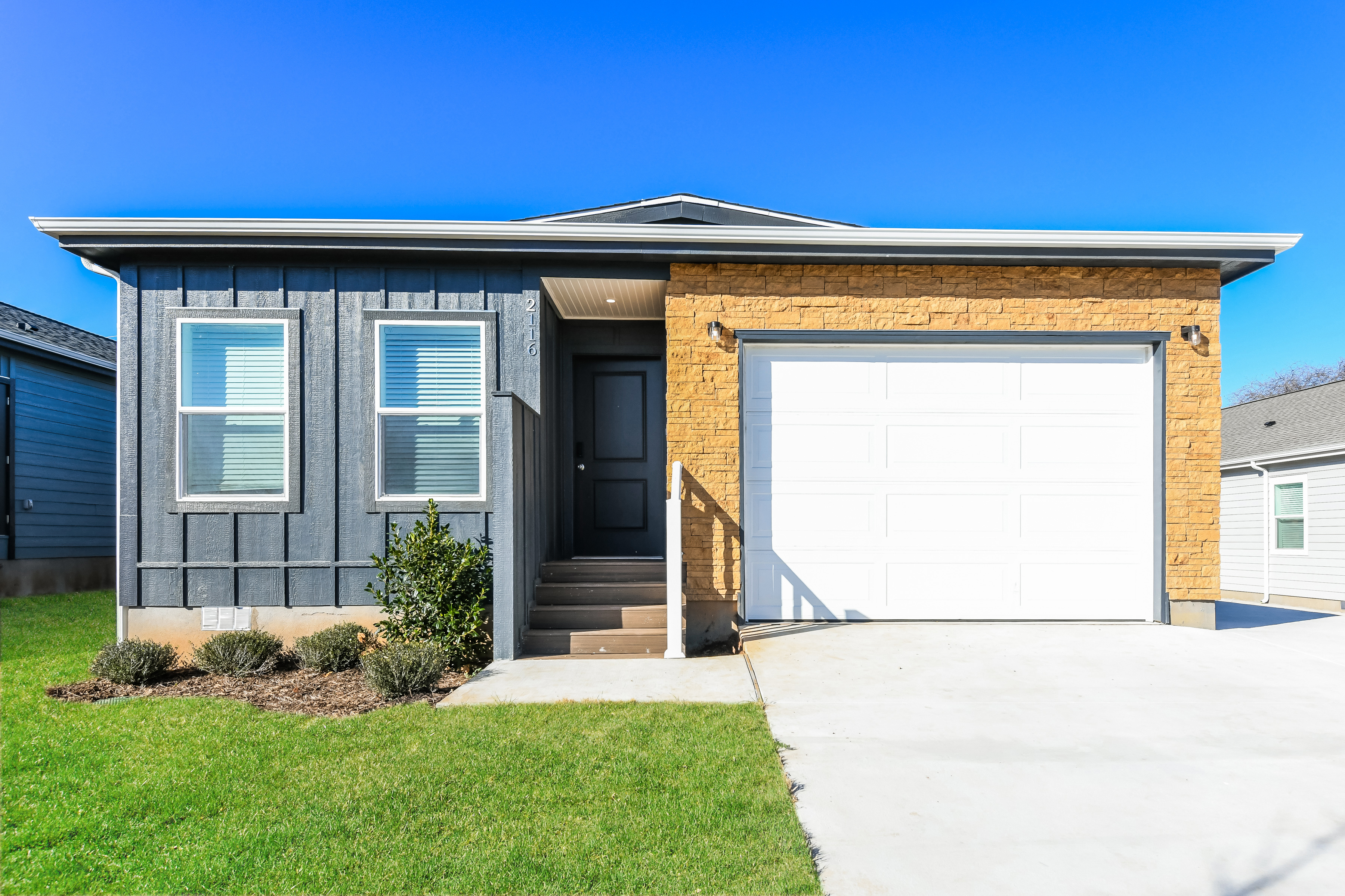 2116 Belzise Terrace Fort Worth, TX 76104